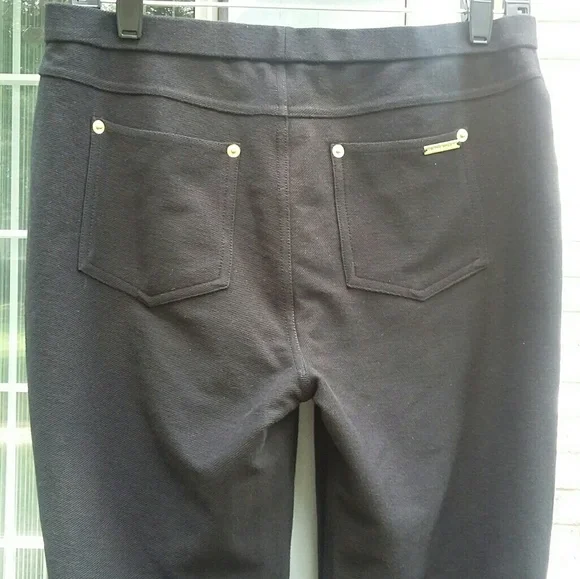 Michael Kors black pull-on legging pants - Medium - Picture 7 of 7
